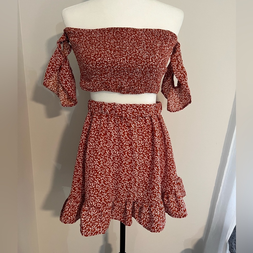 Two piece set